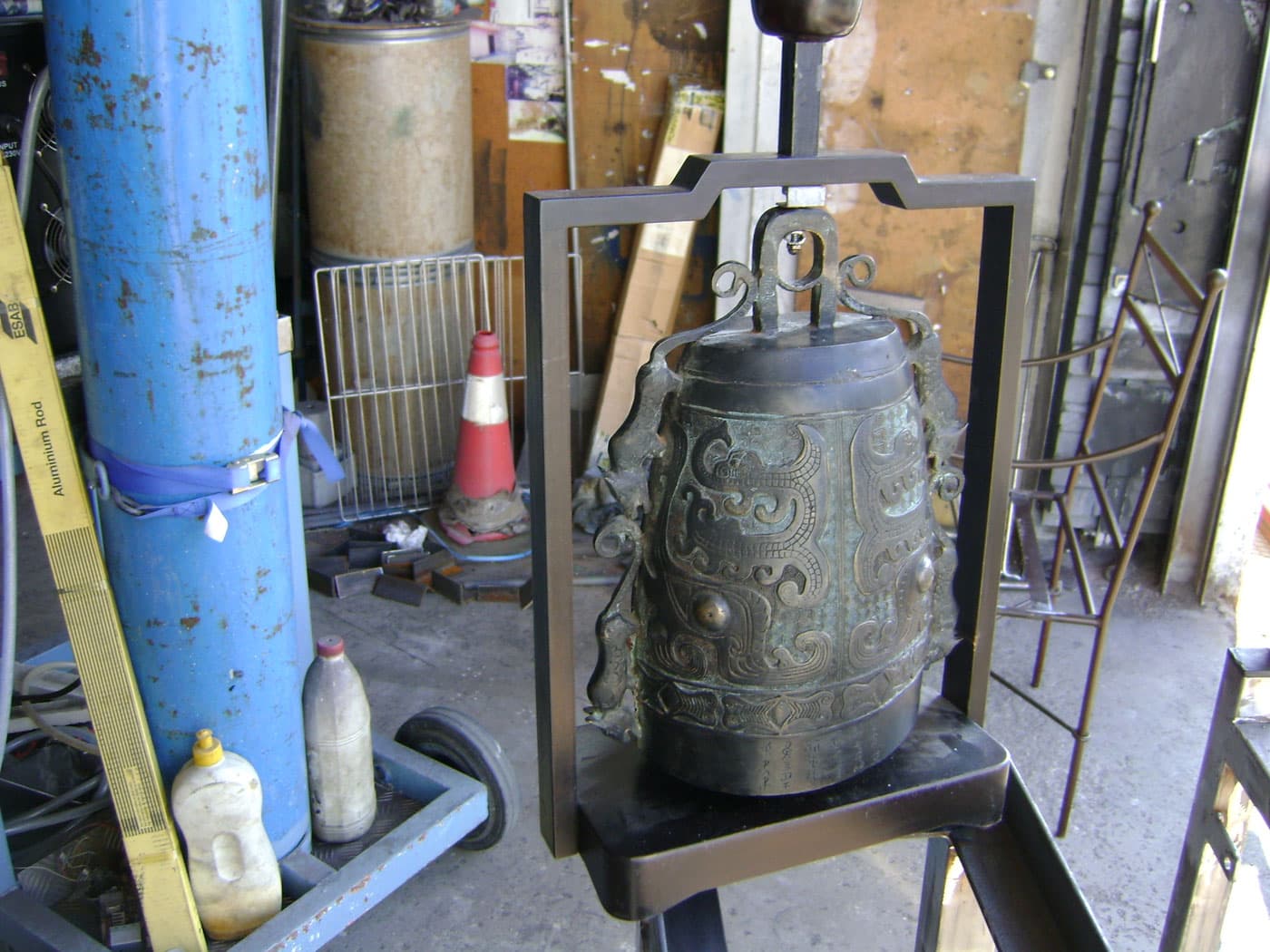 Reparación de campana de bronce